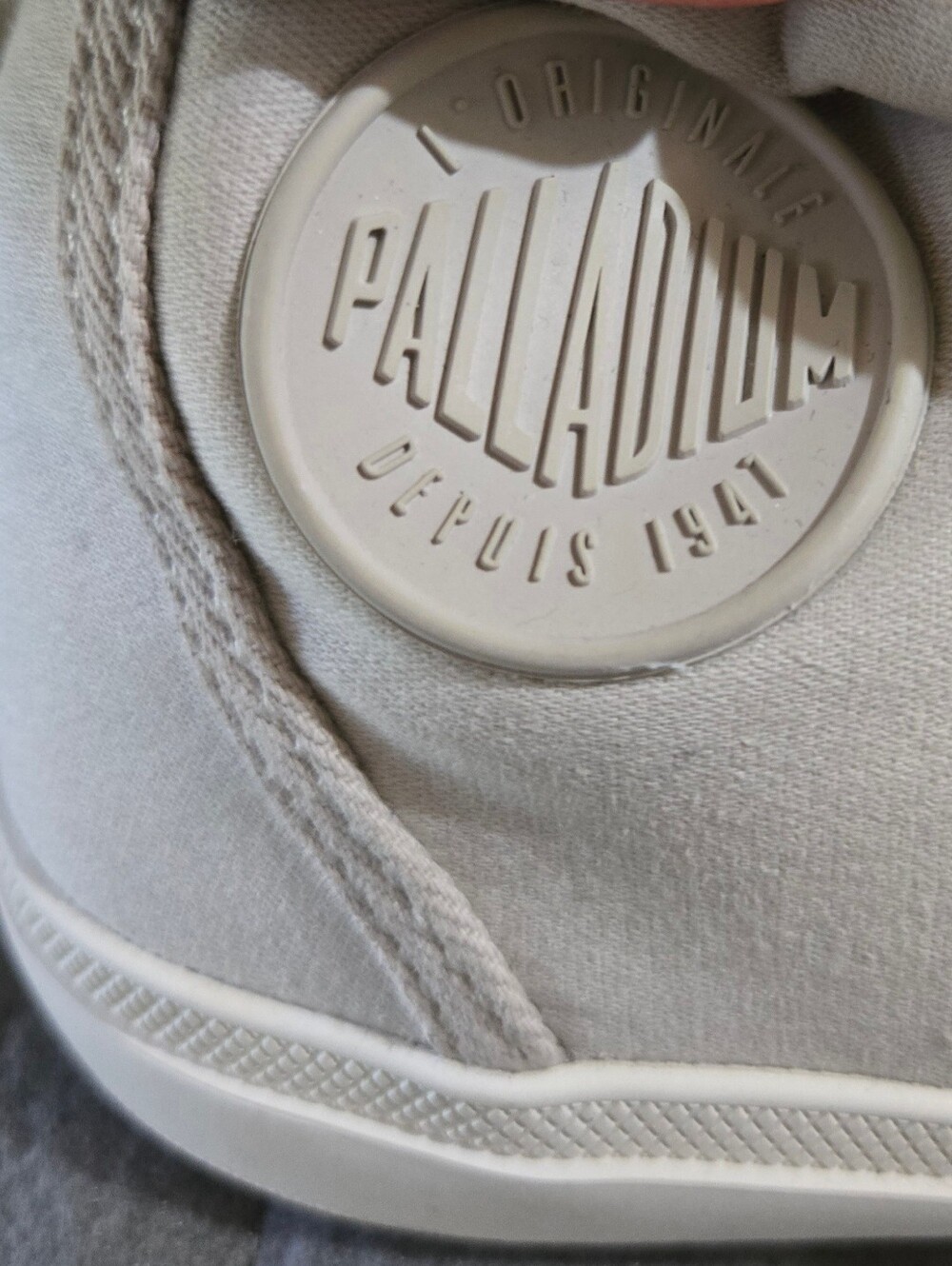 Palladium Women's Canvas Mid Top Sneakers Gray Floral Lining Lace Up Size 6.5 - Picture 3 of 8
